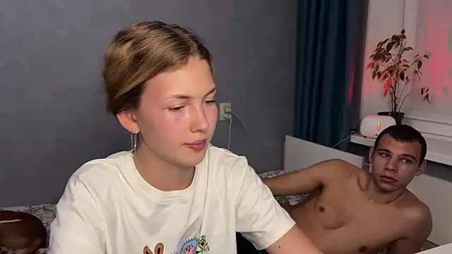 Snapshot of BeaKristy chatting on 28, 10, 2025 BeaKristy online show from 28, 10, 2025