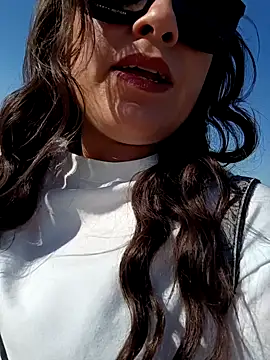 GatitaXD27 online show from 4, 2, 2025