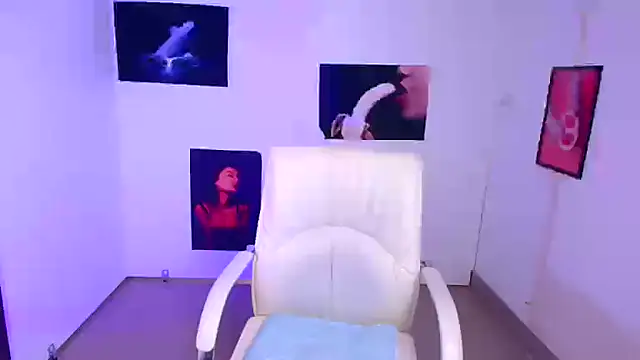 Snapshot of Loren_Moa chatting on 30, 12, 2024 Loren Moa online show from 30, 12, 2024