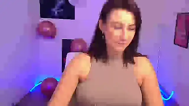 Snapshot of Loren_Moa chatting on 6, 3, 2025 Loren Moa online show from 6, 3, 2025