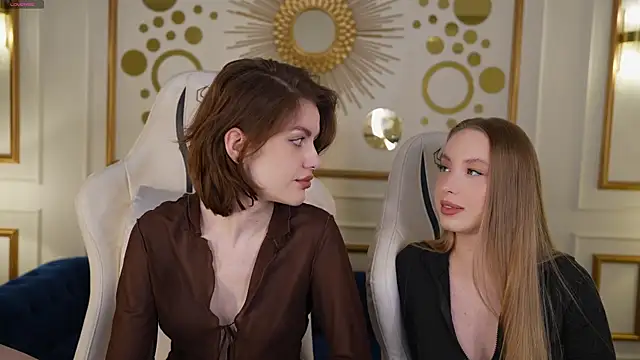 Snapshot of Linda054 chatting on 28, 1, 2025 Linda054 online show from 28, 1, 2025