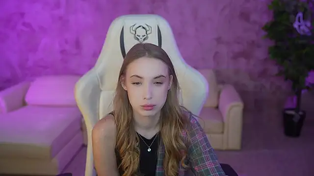 Snapshot of Linda054 chatting on 9, 2, 2025 Linda054 online show from 9, 2, 2025