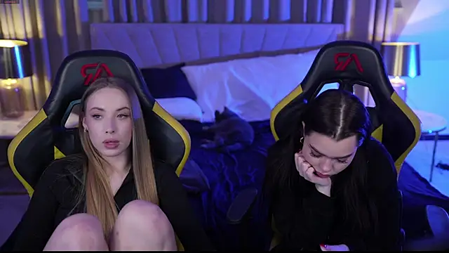 Snapshot of Linda054 chatting on 19, 2, 2025 Linda054 online show from 19, 2, 2025