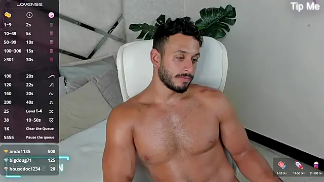 Snapshot of mike_belle chatting on 11, 1, 2025 mike belle online show from 11, 1, 2025