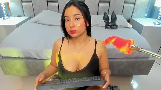 AniEvans  online show from 16, 2, 2026