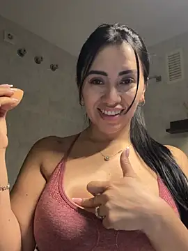 Snapshot of tamara_jay chatting on 10, 2, 2025 tamara jay online show from 10, 2, 2025