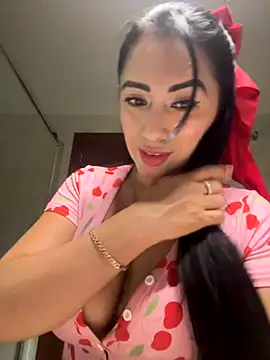 Snapshot of tamara_jay chatting on 21, 9, 2025 tamara jay online show from 21, 9, 2025