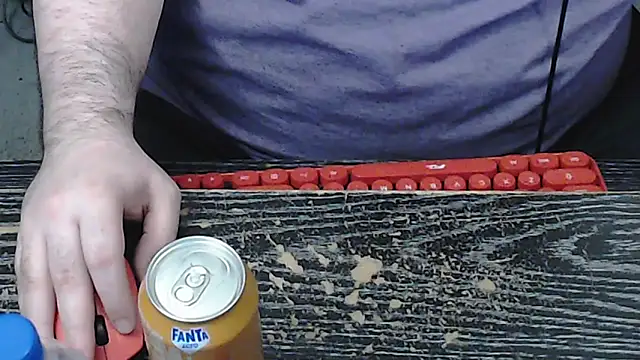 Snapshot of Dominant_BEAR chatting on 26, 9, 2025 Dominant BEAR online show from 26, 9, 2025