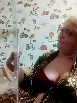 Forest-Lady online show from 4, 1, 2025