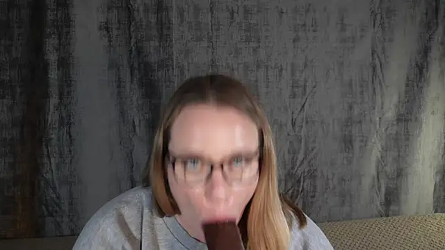 Snapshot of little_princess92 chatting on 12, 2, 2025 little princess92 online show from 12, 2, 2025