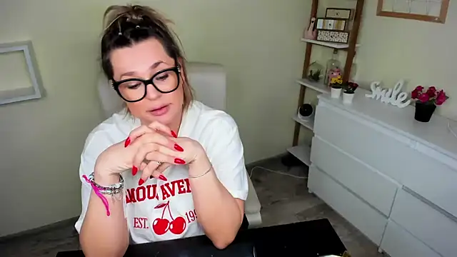 Snapshot of teaseDiana chatting on 20, 2, 2025 teaseDiana online show from 20, 2, 2025