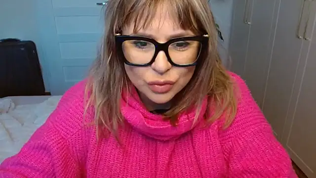 Snapshot of teaseDiana chatting on 21, 11, 2025 teaseDiana online show from 21, 11, 2025