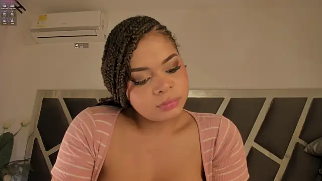 Snapshot of Samanntha_Rose chatting on 24, 10, 2025 Samanntha Rose online show from 24, 10, 2025