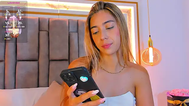 Snapshot of elianabrown chatting on 11, 1, 2026 elianabrown online show from 11, 1, 2026