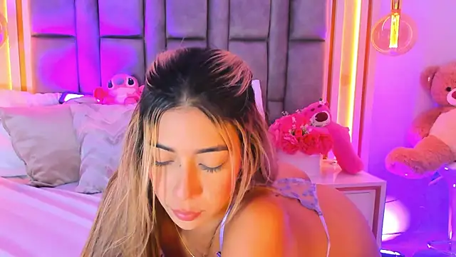 Snapshot of elianabrown chatting on 19, 7, 2026 elianabrown online show from 19, 7, 2026