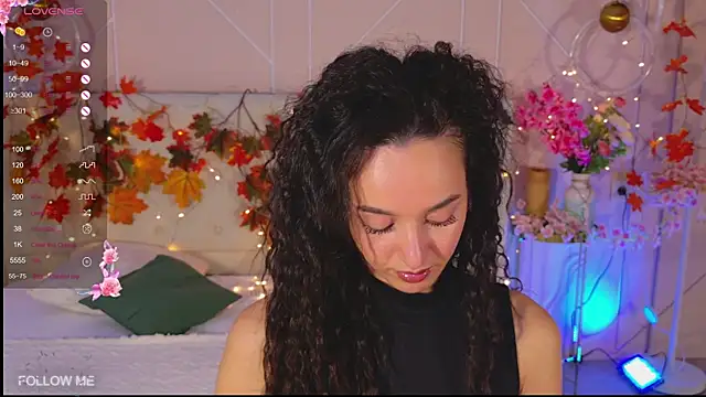 Lolly Neal online show from 24, 11, 2025