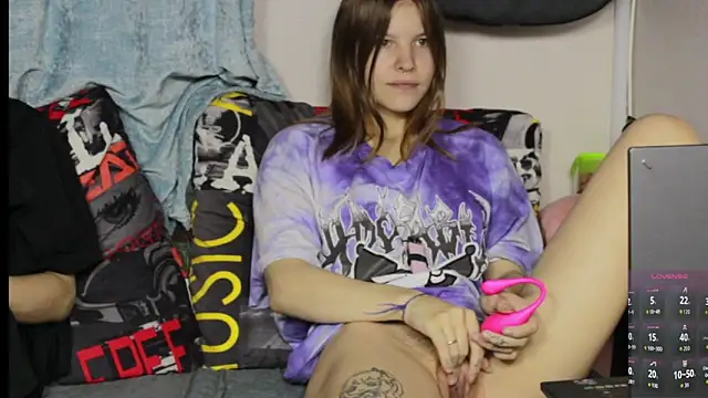 Snapshot of Kamala_Adele chatting on 6, 11, 2025 Kamala Adele online show from 6, 11, 2025