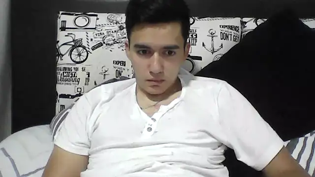 Snapshot of Estebitan_vm chatting on 1, 3, 2025 Estebitan vm online show from 1, 3, 2025