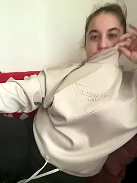 Snapshot of yzabell18 chatting on 29, 11, 2025 yzabell18 online show from 29, 11, 2025