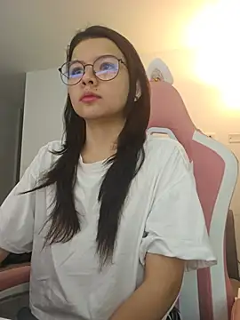 azumiichan online show from 9, 7, 2026