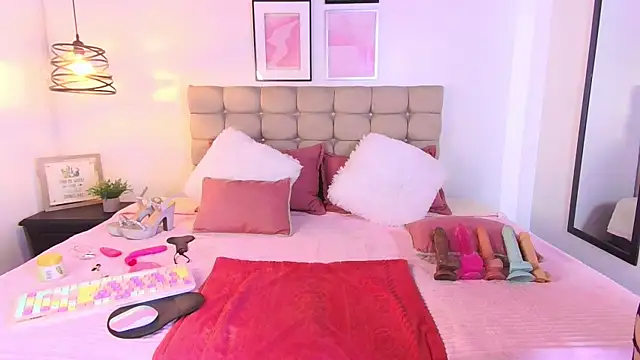 noa  01 online show from 28, 2, 2025