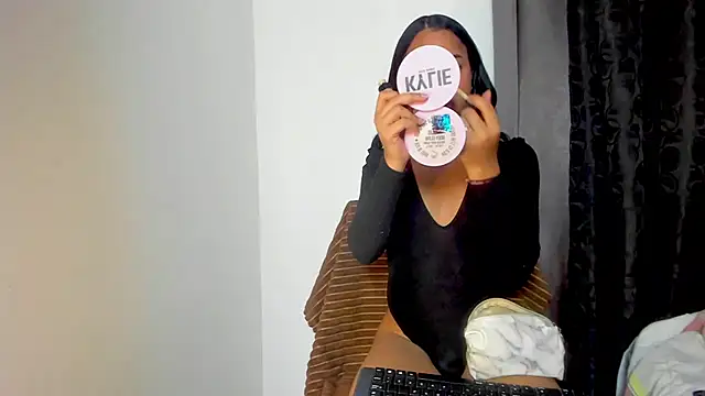 Snapshot of meghanSusexx chatting on 16, 1, 2025 meghanSusexx online show from 16, 1, 2025