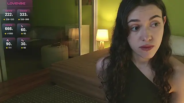 Snapshot of sadetuiningaa chatting on 21, 9, 2025 sadetuiningaa online show from 21, 9, 2025