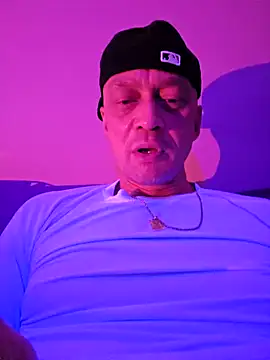 Snapshot of McdyllanXX chatting on 3, 3, 2025 McdyllanXX online show from 3, 3, 2025