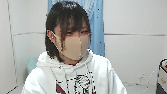 Snapshot of MEI--55 chatting on 4, 1, 2025 MEI--55 online show from 4, 1, 2025