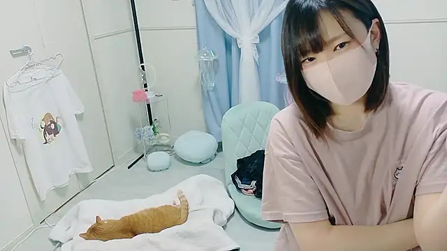 Snapshot of MEI--55 chatting on 17, 10, 2025 MEI--55 online show from 17, 10, 2025