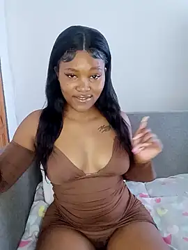 Snapshot of charmainexxx chatting on 28, 12, 2024 charmainexxx online show from 28, 12, 2024