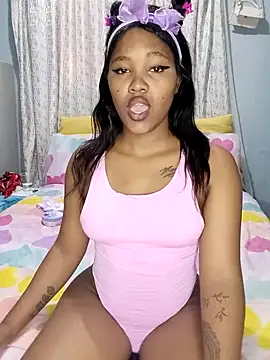 Snapshot of charmainexxx chatting on 7, 2, 2025 charmainexxx online show from 7, 2, 2025