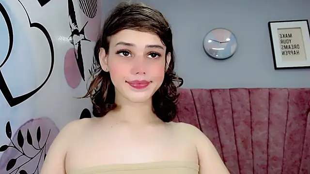 Snapshot of ValeriaAguilar chatting on 6, 12, 2024 ValeriaAguilar online show from 6, 12, 2024