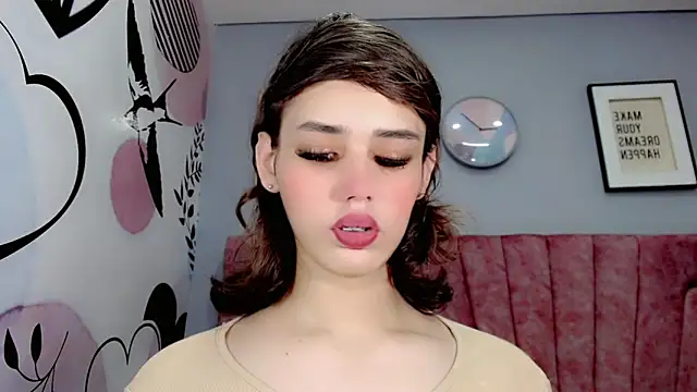 Snapshot of ValeriaAguilar chatting on 7, 12, 2024 ValeriaAguilar online show from 7, 12, 2024