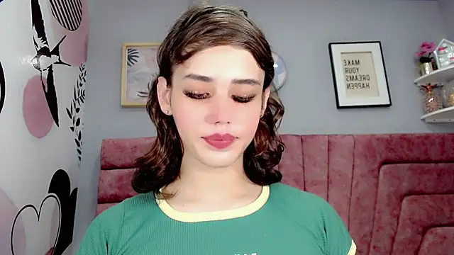 Snapshot of ValeriaAguilar chatting on 9, 12, 2024 ValeriaAguilar online show from 9, 12, 2024