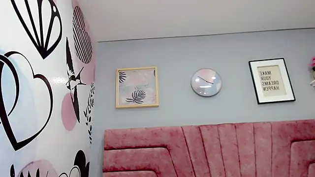 Snapshot of ValeriaAguilar chatting on 31, 12, 2024 ValeriaAguilar online show from 31, 12, 2024
