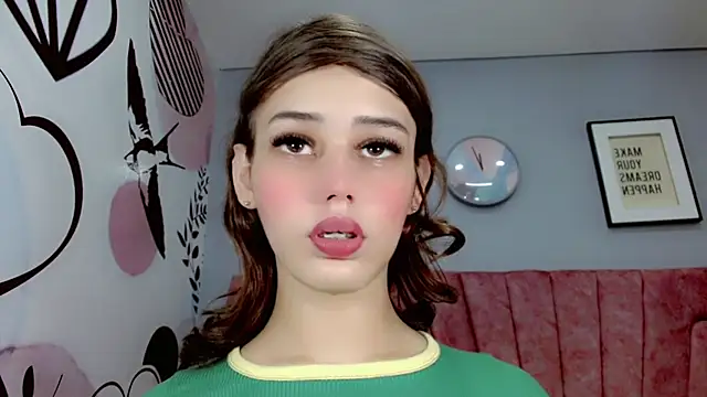 Snapshot of ValeriaAguilar chatting on 7, 1, 2025 ValeriaAguilar online show from 7, 1, 2025