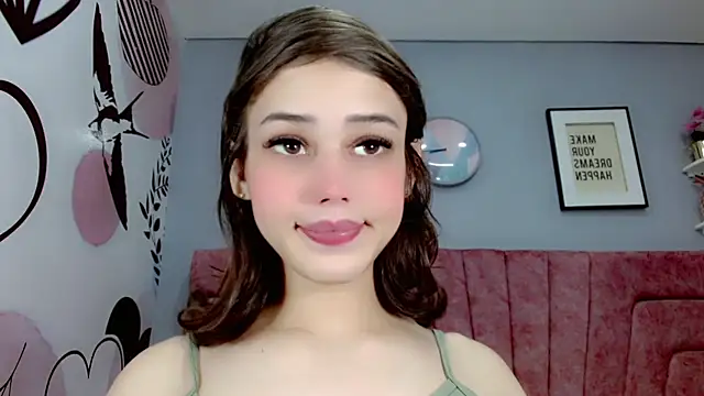 Snapshot of ValeriaAguilar chatting on 9, 1, 2025 ValeriaAguilar online show from 9, 1, 2025
