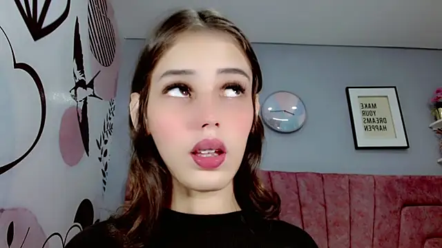 Snapshot of ValeriaAguilar chatting on 21, 3, 2025 ValeriaAguilar online show from 21, 3, 2025