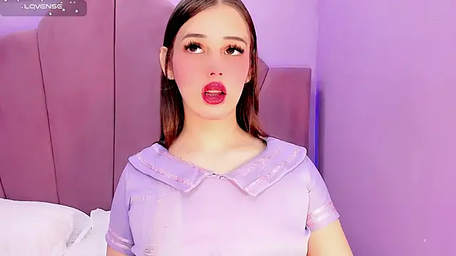 ValeriaAguilar online show from 22, 5, 2026