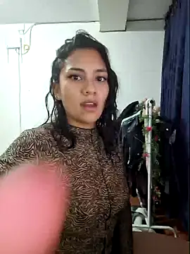 Thaliacooper  online show from 9, 2, 2025