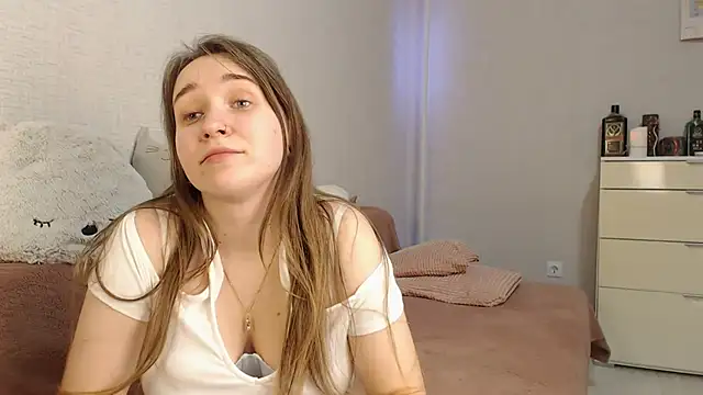 lovely hayley online show from 5, 12, 2024