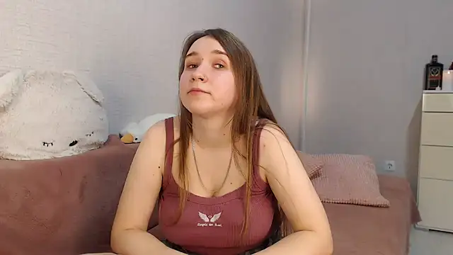 lovely hayley online show from 16, 2, 2025