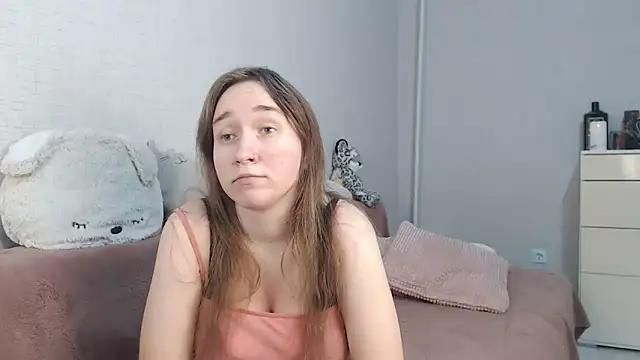 lovely hayley online show from 19, 10, 2025