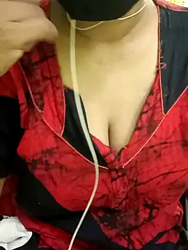 Snapshot of Aishu-tamil09 chatting on 23, 12, 2024 Aishu-tamil09 online show from 23, 12, 2024