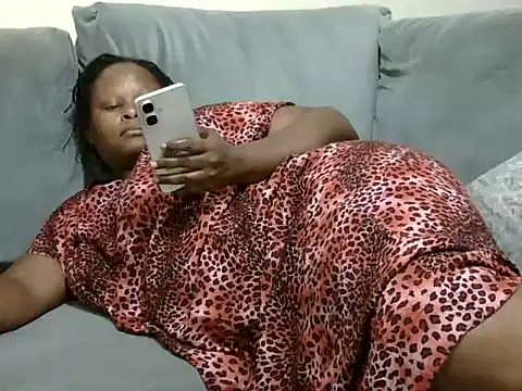 Snapshot of Pretty_lilly02 chatting on 3, 6, 2026 Pretty lilly02 online show from 3, 6, 2026