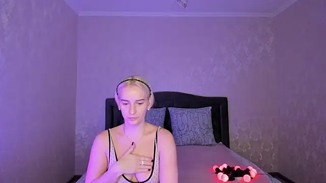 Amanda054 online show from 5, 2, 2025