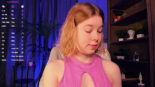 Snapshot of PollyHathor chatting on 26, 9, 2025 PollyHathor online show from 26, 9, 2025