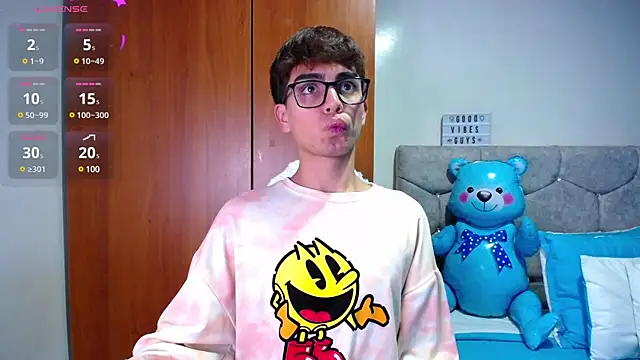 Snapshot of OwenBluee chatting on 16, 1, 2025 OwenBluee online show from 16, 1, 2025