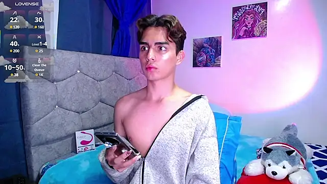 Snapshot of OwenBluee chatting on 23, 3, 2025 OwenBluee online show from 23, 3, 2025